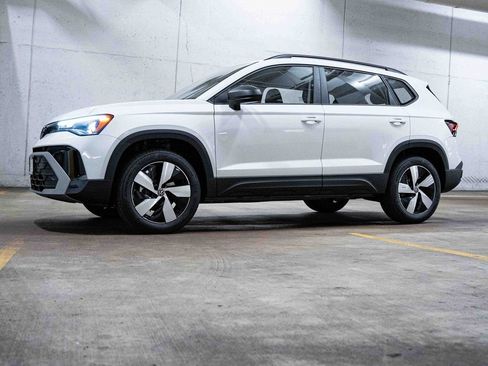 New 2026 Volkswagen Taos S AWD/4WD image 3