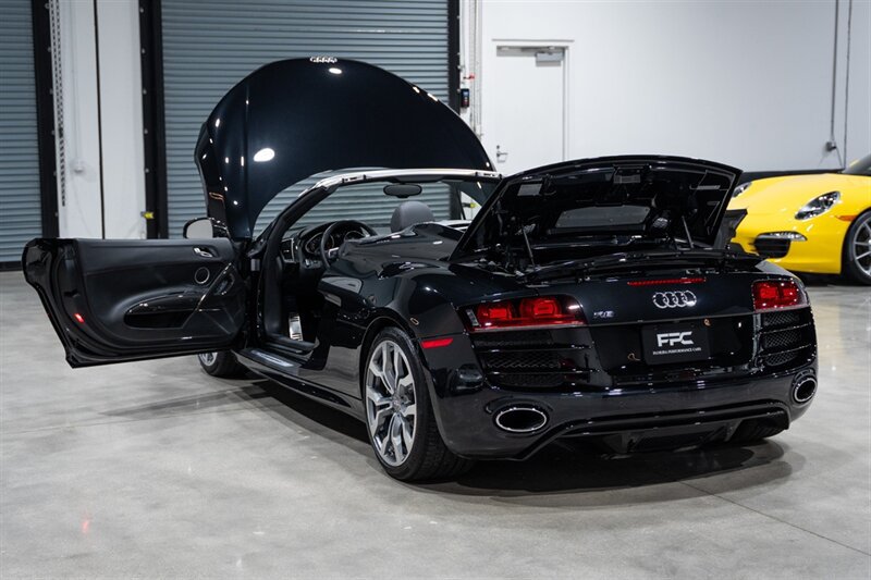 Used 2012 Audi R8 V10 AWD/4WD image 34