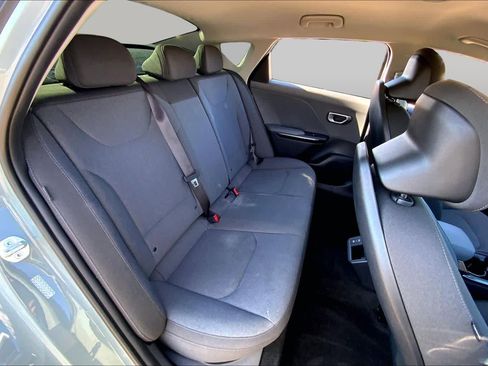 Used 2025 Kia K4 FWD image 20