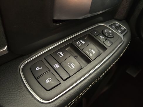 Used 2024 RAM 2500 Big Horn w/ Bed Utility Group image 25