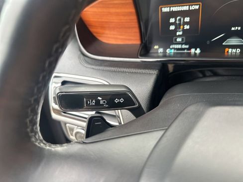 Used 2019 Lincoln Navigator L Reserve image 32