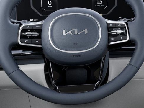 New 2025 Kia Carnival SX Prestige FWD image 23