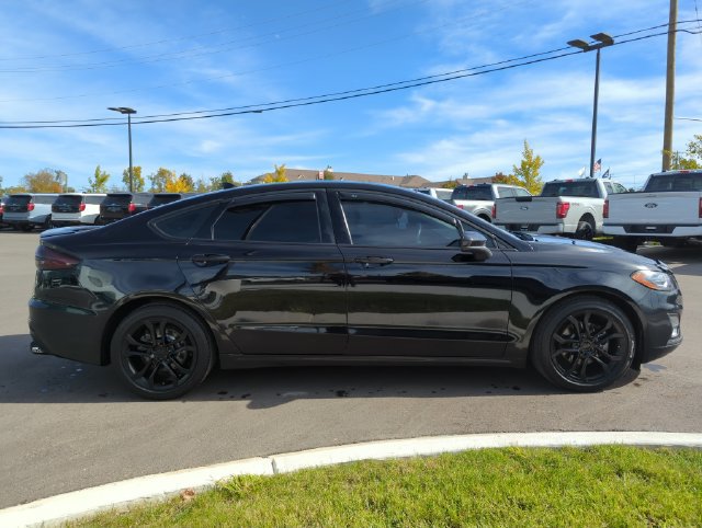 Certified 2020 Ford Fusion SE w/ Equipment Group 151A FWD image 6