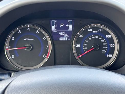 Used 2015 Hyundai Accent GLS image 9