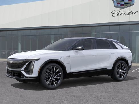 New 2026 Cadillac Lyriq Signature Sport image 3