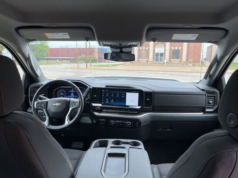 Used 2025 Chevrolet Silverado 1500 LT w/ Safety Package AWD/4WD image 22