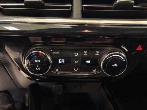 Used 2024 Chevrolet Trax RS w/ Driver Confidence Package FWD image 24
