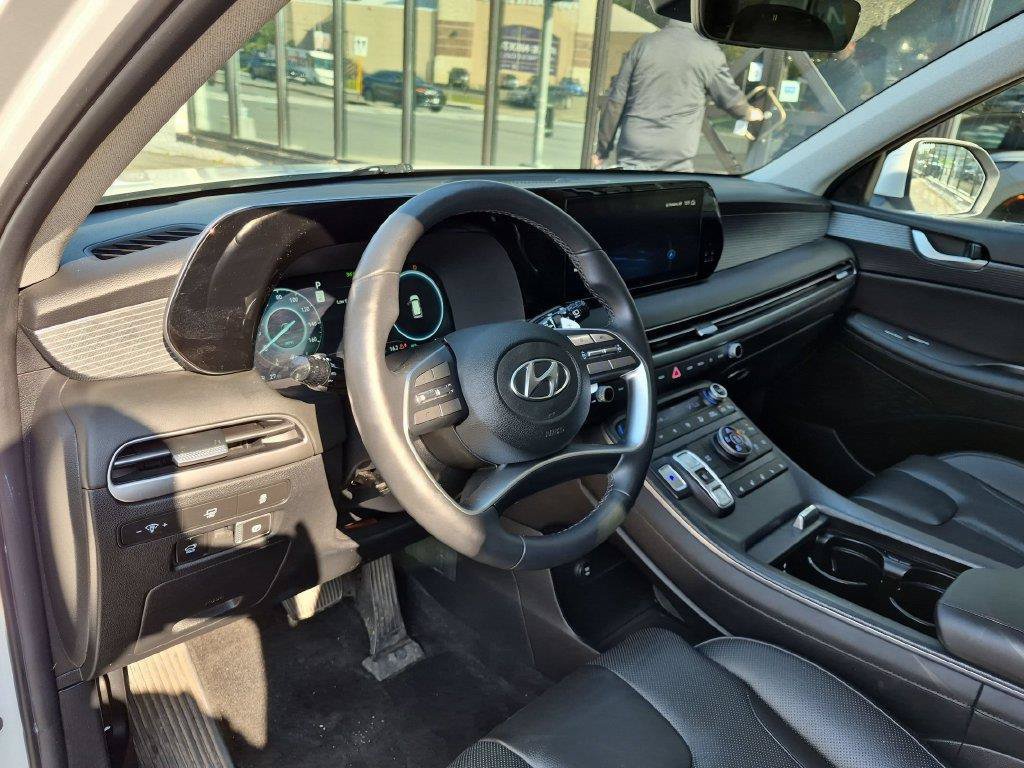 Used 2024 Hyundai Palisade Limited AWD/4WD image 15