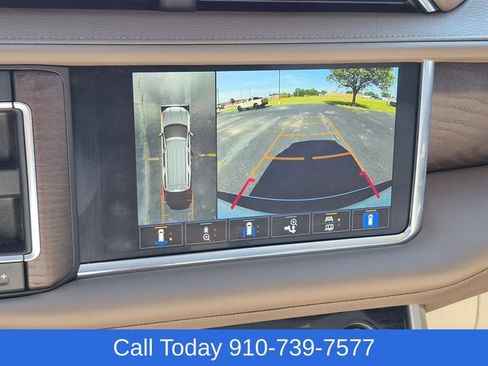 Used 2023 GMC Yukon XL Denali AWD/4WD image 26