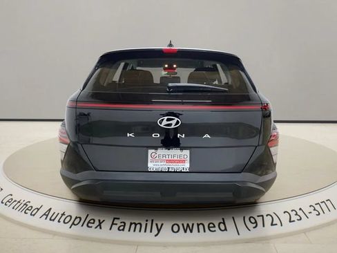 Used 2026 Hyundai Kona SE FWD image 4