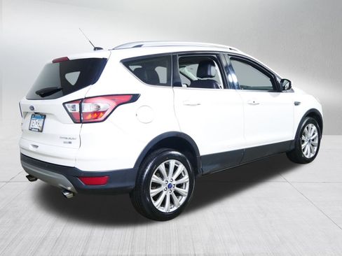 Used 2017 Ford Escape Titanium image 7