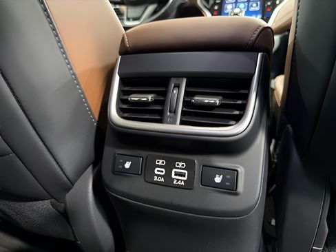 Certified 2024 Subaru Outback Touring XT AWD/4WD image 35
