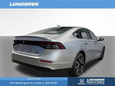 New 2026 Honda Accord Touring image 5