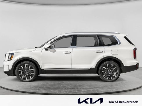 Used 2024 Kia Telluride SX Prestige w/ Towing Package AWD/4WD image 3