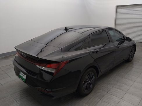 Used 2021 Hyundai Elantra SEL FWD image 9