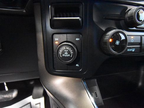 Used 2025 Ford F150 STX w/ Equipment Group 201A FX4 image 18