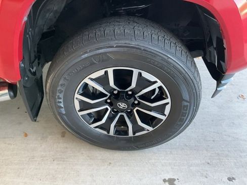 Used 2021 Toyota Tacoma TRD Sport w/ Advanced Technology Package image 25