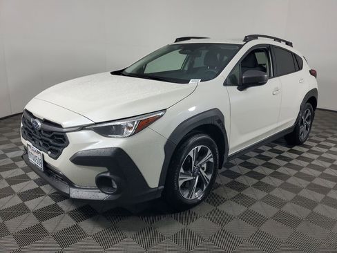 Used 2025 Subaru Crosstrek 2.0i Premium w/ Crosstrek Mirror Package image 8
