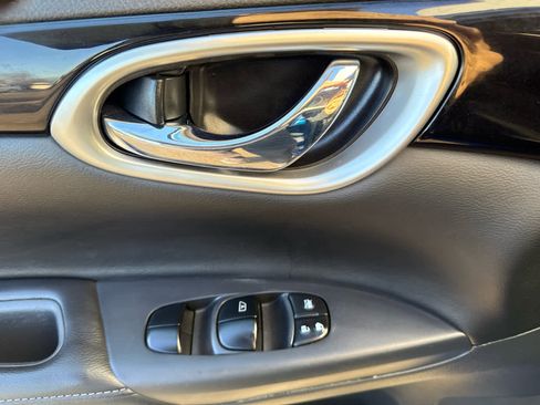 Used 2016 Nissan Sentra SL w/ Technology Package image 10