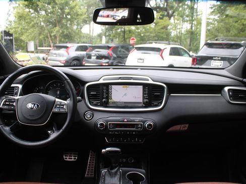 Used 2019 Kia Sorento SX AWD/4WD image 25