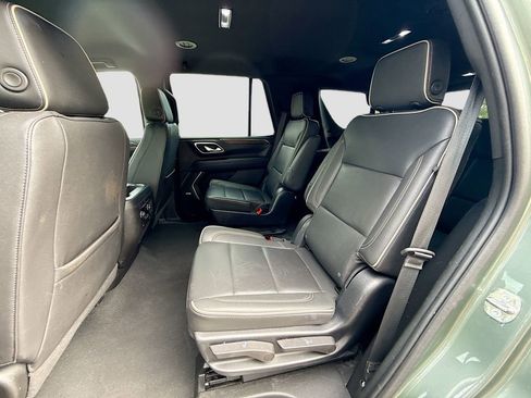Used 2023 Chevrolet Tahoe Premier AWD/4WD image 25