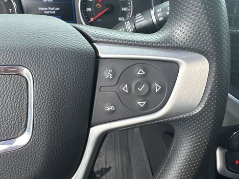 Used 2022 GMC Acadia SLE w/ Driver Convenience Package image 28