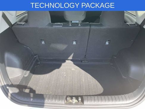 Used 2023 Kia Soul LX w/ LX Technology Package FWD image 9