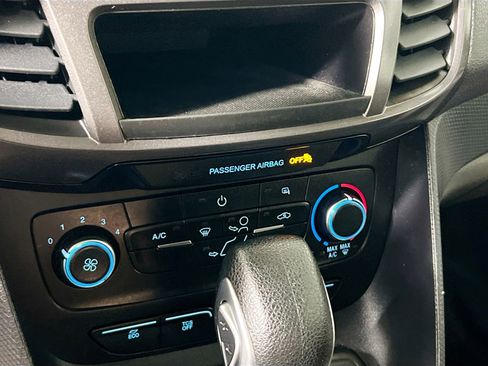 Used 2022 Ford Transit Connect XL image 26