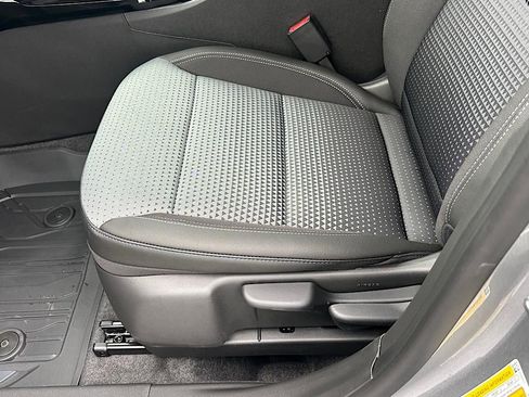 New 2025 Chevrolet Trax LT w/ Driver Confidence Package image 10