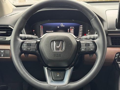 Certified 2025 Honda Pilot Elite image 13