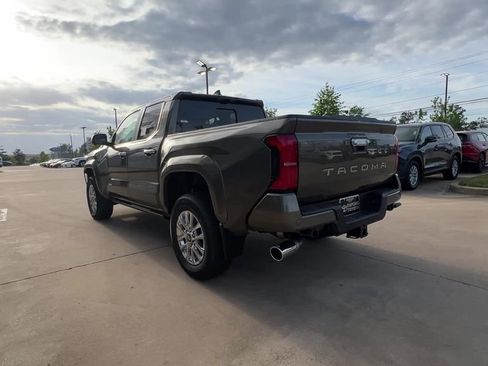 New 2026 Toyota Tacoma Limited image 4