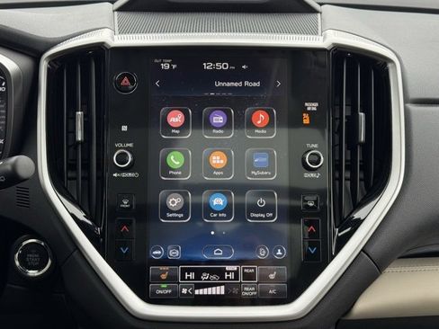Used 2024 Subaru Ascent Limited w/ Technology Package image 3