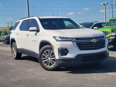 Used 2023 Chevrolet Traverse LT