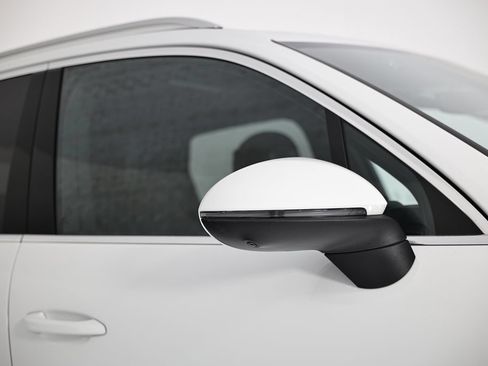 Certified 2025 Porsche Cayenne S AWD/4WD image 16