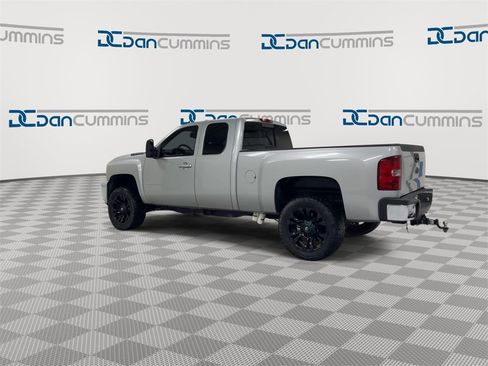 Used 2011 Chevrolet Silverado 2500 LTZ w/ LTZ Plus Package image 6