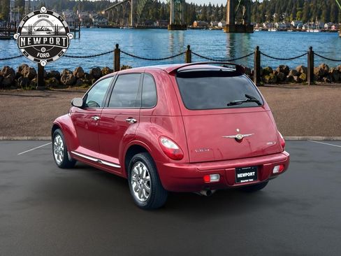 Used 2007 Chrysler PT Cruiser Limited w/ Chrome Accents Group FWD image 4