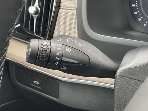 New 2026 Volvo XC90 B6 Plus w/ Protection Package Premier image 13