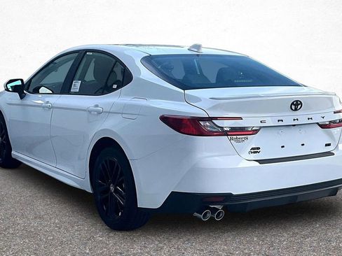 New 2026 Toyota Camry SE image 3