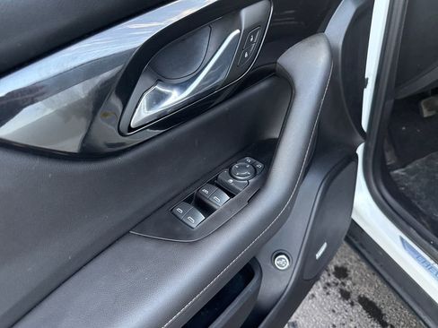 Used 2023 Chevrolet Blazer Premier image 13