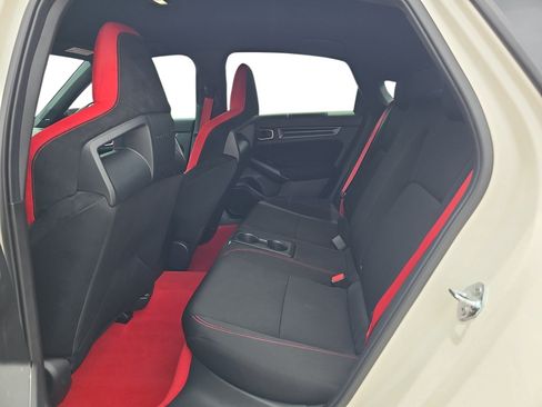 Used 2024 Honda Civic Type R image 11