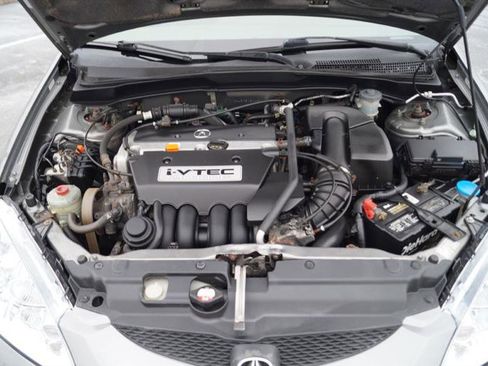 Used 2005 Acura RSX Coupe with 5-speed AT image 17