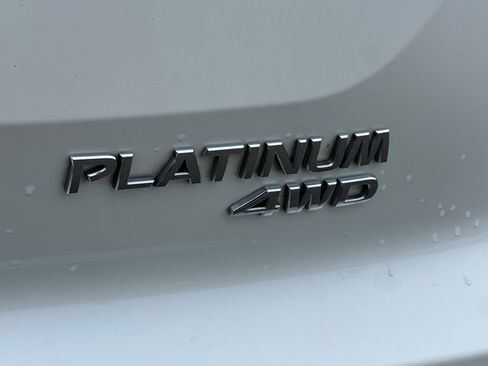 Used 2023 Nissan Pathfinder Platinum image 54