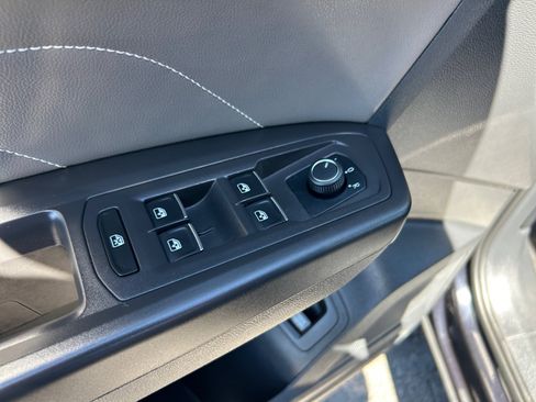 Used 2023 Volkswagen Atlas SE FWD image 13