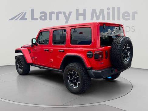 Used 2023 Jeep Wrangler Unlimited Rubicon 4xe AWD/4WD image 3