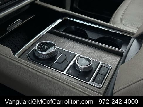 Used 2024 Ford Expedition Max Limited AWD/4WD image 19