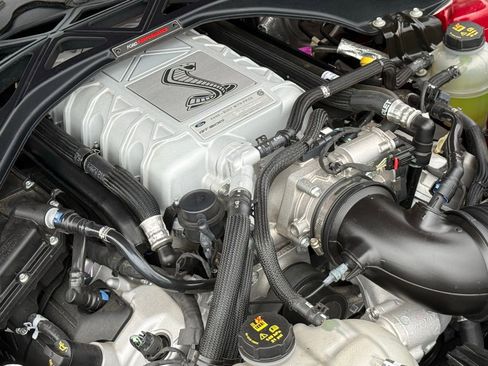 Used 2021 Ford Mustang Shelby GT500 w/ Technology Package image 34