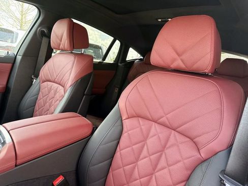 New 2026 BMW X6 xDrive40i w/ Climate Comfort Package AWD/4WD image 21