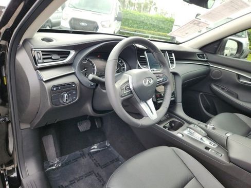 Used 2025 INFINITI QX50 Luxe image 24