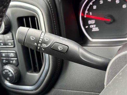 Used 2021 Chevrolet Silverado 1500 RST w/ Convenience Package II AWD/4WD image 11