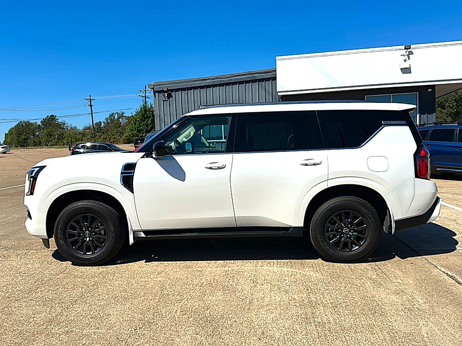 Used 2026 Nissan Armada SV RWD image 5